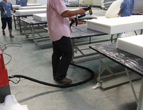 床墊熱熔膠噴涂應(yīng)用